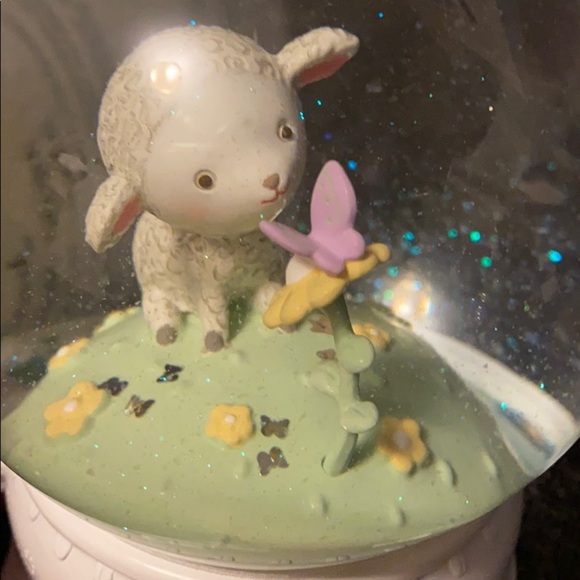 Musical Snow Globe 🎶 - Picture 6 of 10